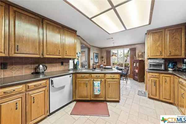 713 Coyote CIR, Harker Heights, TX 76548