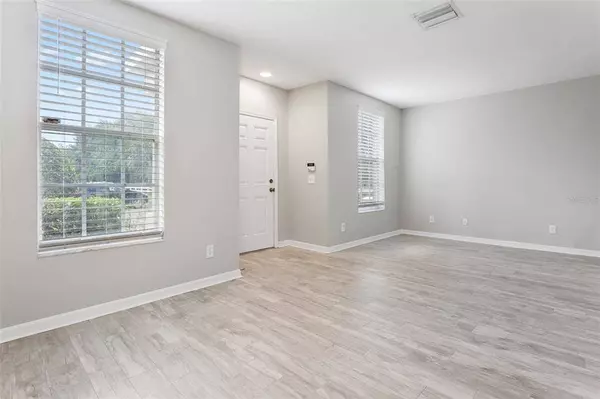 1131 BARONSCOURT DR, Wesley Chapel, FL 33543