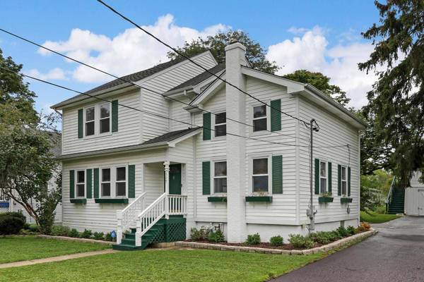 117 W ROBERTSON ST, Palatine, IL 60067