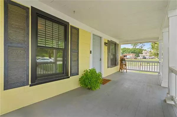 331 W 77th ST, Kansas City, MO 64114