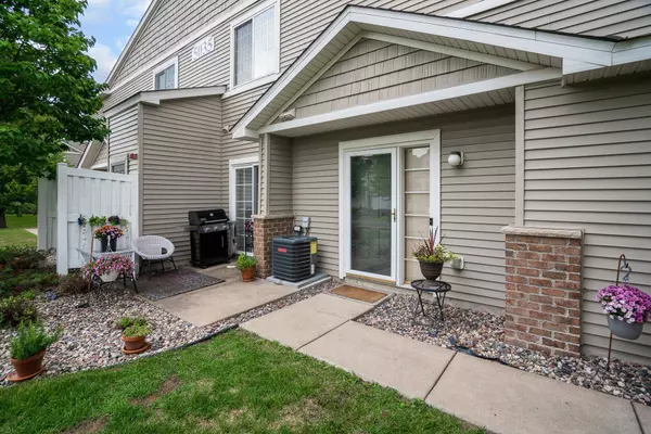 5035 Garland LN N #5035E, Plymouth, MN 55446