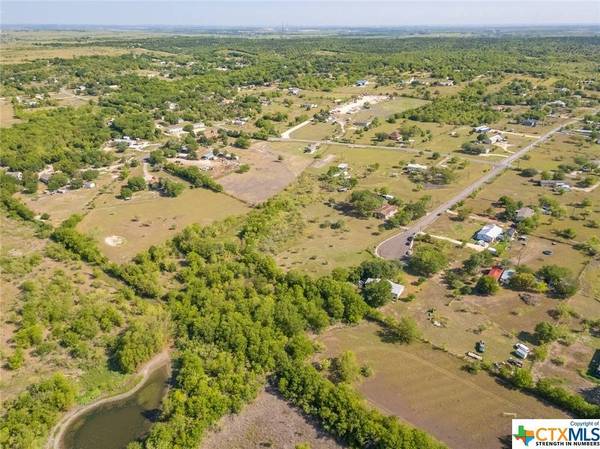 100 Stephanies TRL, Kyle, TX 78640