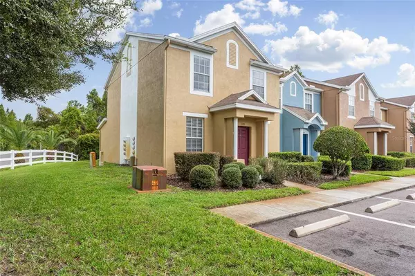 1131 BARONSCOURT DR, Wesley Chapel, FL 33543