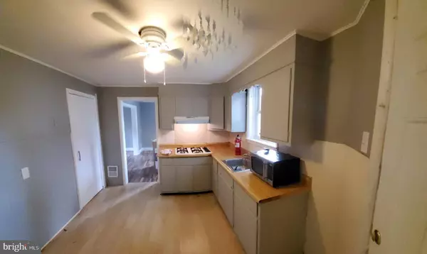 2823 N CONSTITUTION RD, Camden, NJ 08104