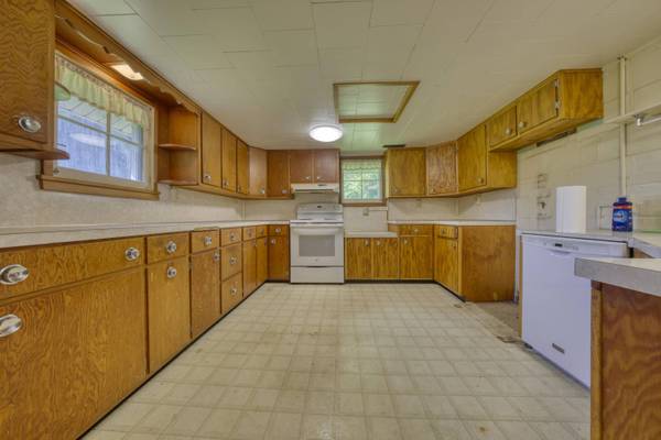 N445 County Road G, Washington, WI 54623