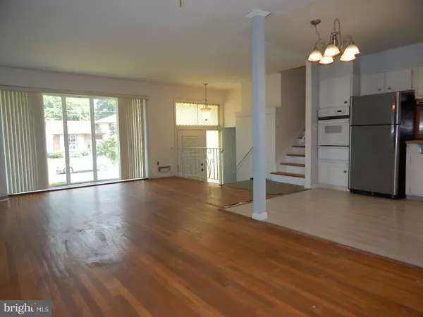 116 ADRIENNE AVE, Blackwood, NJ 08012