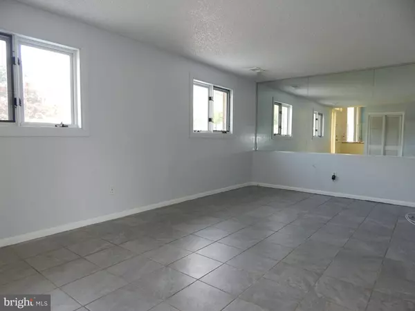 116 ADRIENNE AVE, Blackwood, NJ 08012