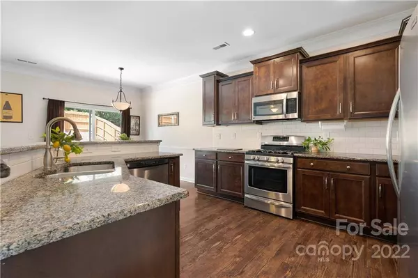 3107 Berry Creek RD, Charlotte, NC 28214