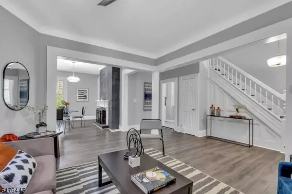 258 William St, East Orange City, NJ 07017