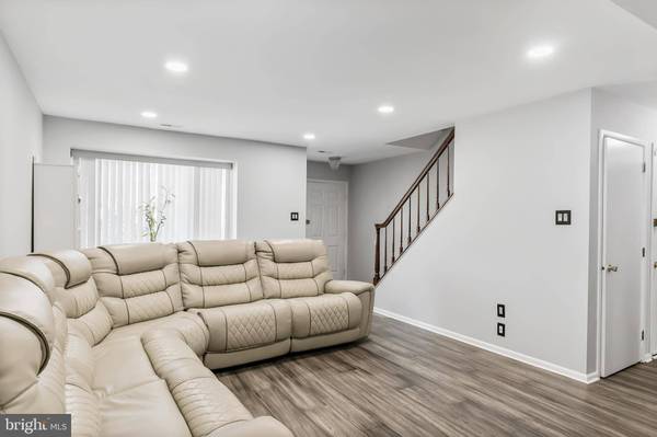 249 FOXWOOD LN, Marlton, NJ 08053