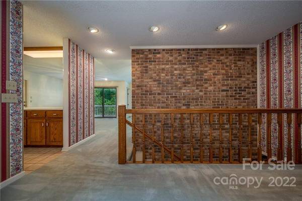 461 Mountain View DR, Columbus, NC 28722