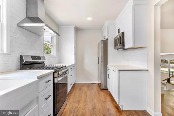 719 S HARMONY RD, Newark, DE 19713