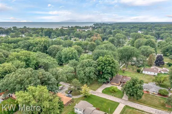 Lot 86 Ponchartrain, Harrison Twp, MI 48045