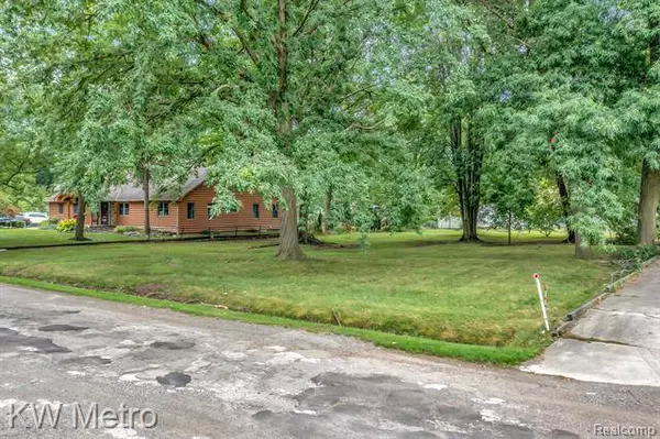 Lot 86 Ponchartrain, Harrison Twp, MI 48045