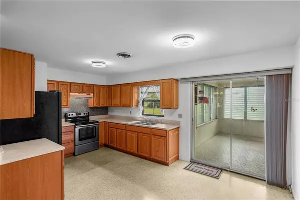 2813 NE 24TH AVE, Ocala, FL 34470