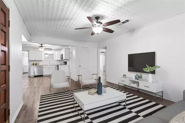 1609 N Binkley Street, Sherman, TX 75092