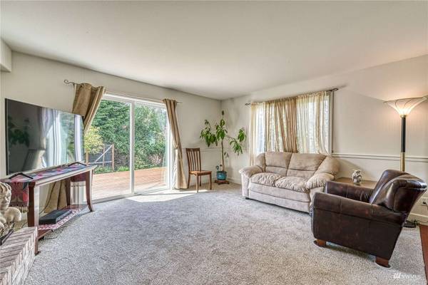 1544 13th AVE, Fox Island, WA 98333