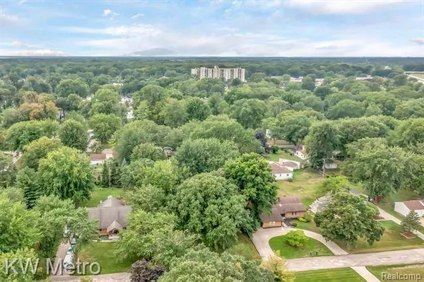 Lot 86 Ponchartrain, Harrison Twp, MI 48045