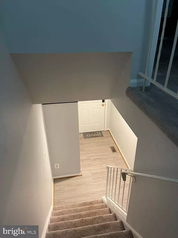 20541 STRATH HAVEN DR, Montgomery Village, MD 20886