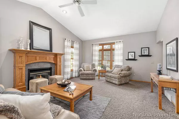 4767 Rimrock NE Drive, Grand Rapids, MI 49525