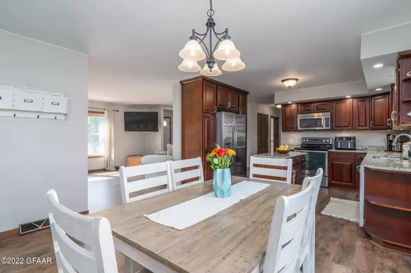 312 22ND Street NW, E Grand Forks, MN 56721