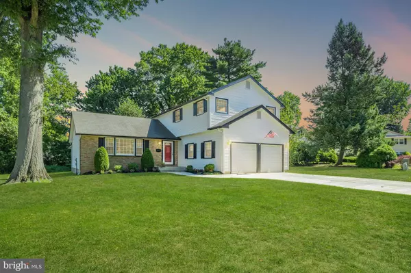 776 CARTERET CT, Mount Laurel, NJ 08054