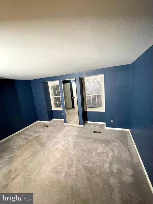 20541 STRATH HAVEN DR, Montgomery Village, MD 20886