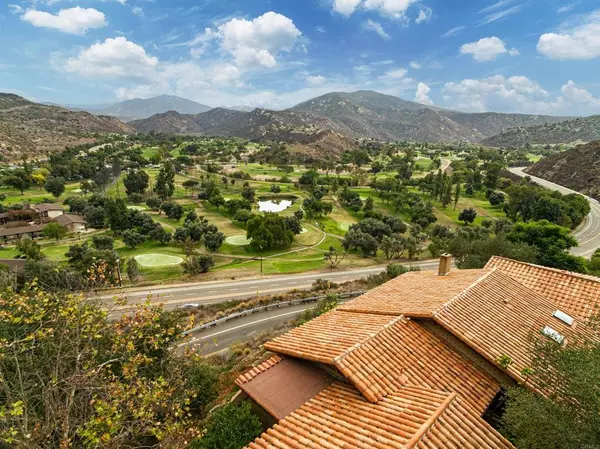 2710 Dehesa RD, El Cajon, CA 92019