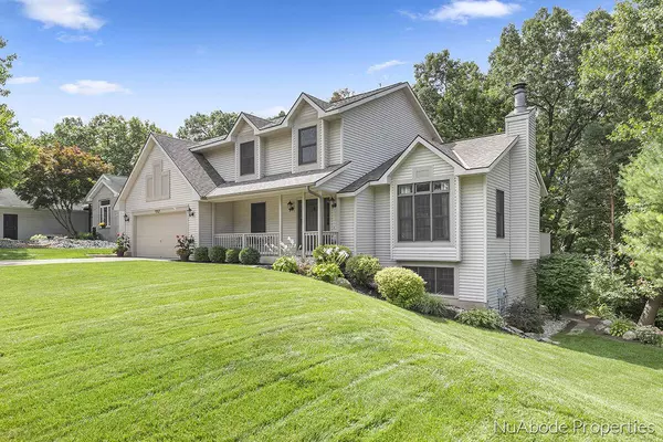 4767 Rimrock NE Drive, Grand Rapids, MI 49525