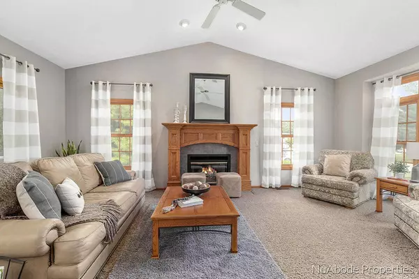 4767 Rimrock NE Drive, Grand Rapids, MI 49525