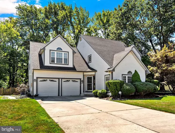 2 WINTERBERRY CT, Mount Laurel, NJ 08054