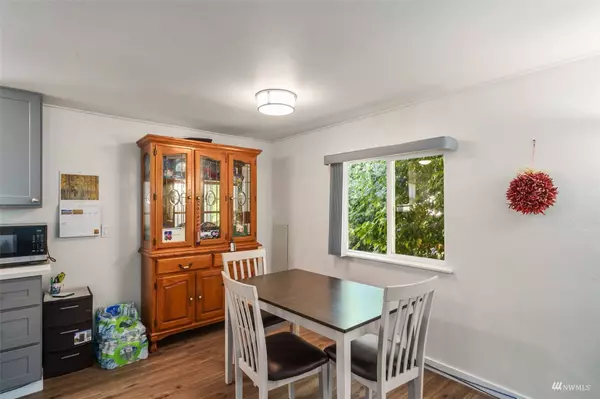 7023 140th Avenue Ct E, Sumner, WA 98390