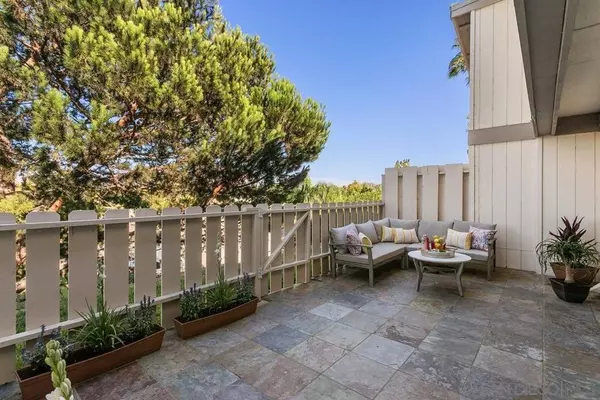 11240 Poblado Rd, San Diego, CA 92127