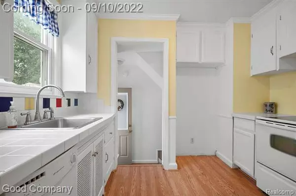 1249 HARVARD Road, Berkley, MI 48072