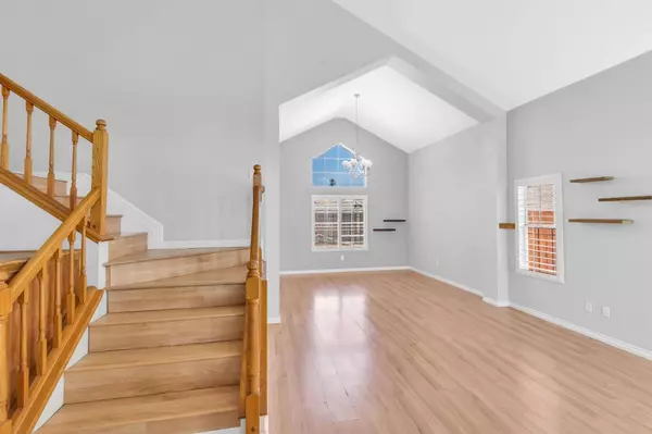 8809 Hollowstone WAY, Sacramento, CA 95828