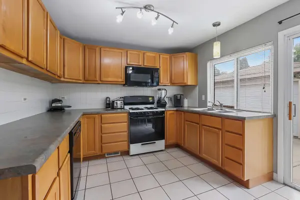 149 N Ashbury AVE, Bolingbrook, IL 60440