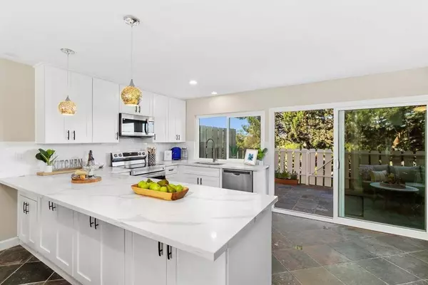 11240 Poblado Rd, San Diego, CA 92127