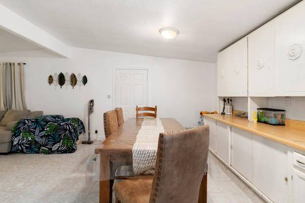 733 Inglewood DR, West Sacramento, CA 95605