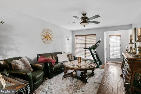 17 WILLIAM PENN CIR, Medford, NJ 08055