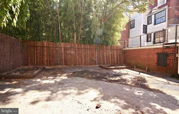 14 E MARKET ST, West Chester, PA 19382