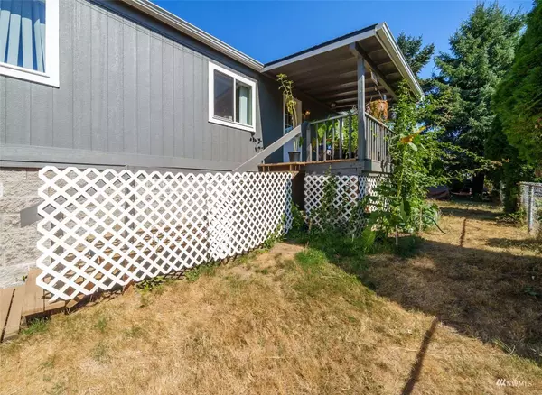 7023 140th Avenue Ct E, Sumner, WA 98390