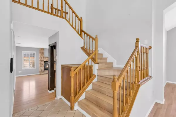 8809 Hollowstone WAY, Sacramento, CA 95828