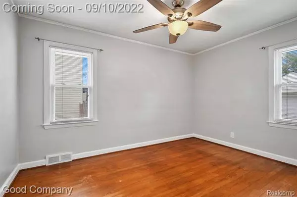 1249 HARVARD Road, Berkley, MI 48072