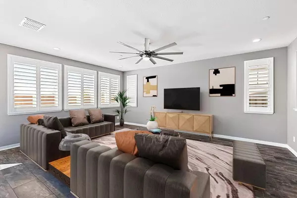 2342 Aerostar WAY, Sacramento, CA 95834