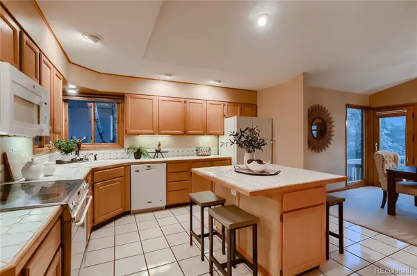 805 Ridge RD, Golden, CO 80403