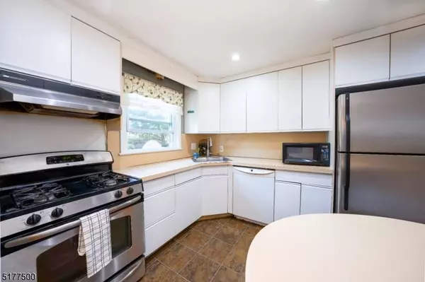 209 Bathgate Ave, South Bound Brook Boro, NJ 08880