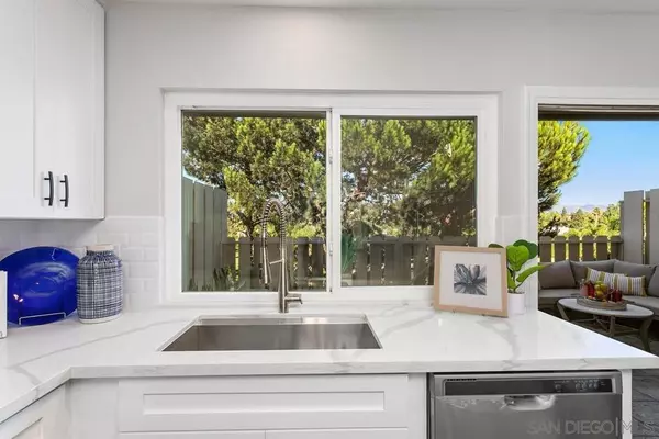 11240 Poblado Rd, San Diego, CA 92127