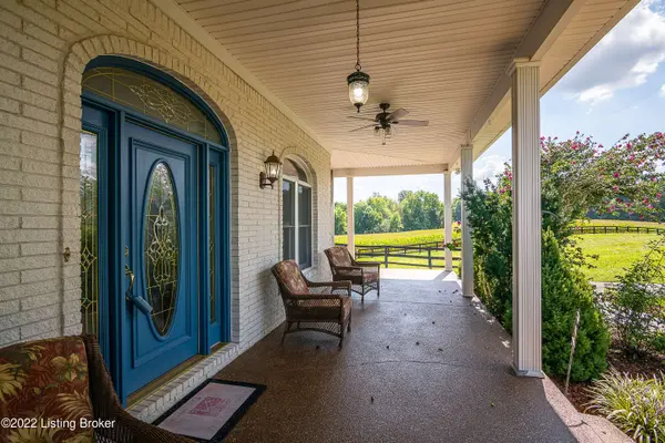 14150 NE Wingler Rd, Palmyra, IN 47164