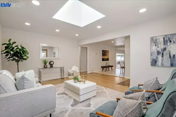 1120 Rachele Rd, Walnut Creek, CA 94597