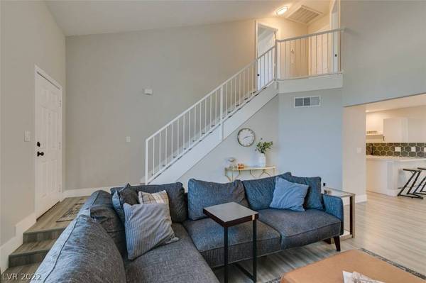 10212 Tree Bark Street, Las Vegas, NV 89183